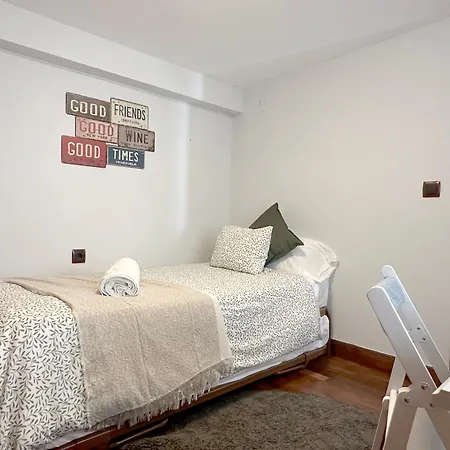 Apartamento De Diseno Junto Al Puerto De Appartement